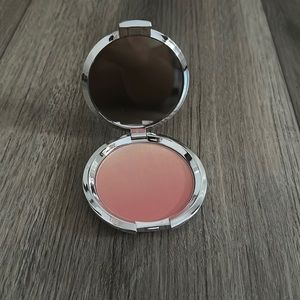 IT Cosmetics Ombre Radiance Blush - Love
